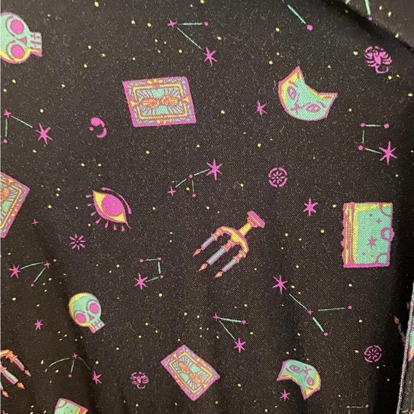 Disney Hocus Pocus black purple universe Magic witch shirt halloween whimsigoth - Picture 4 of 8